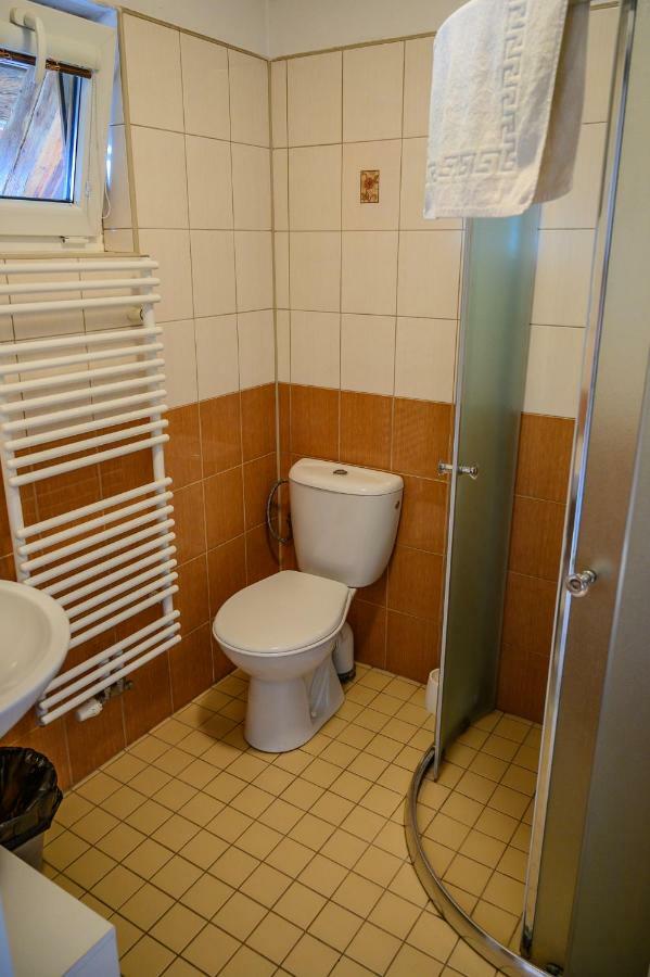 Penzion Tyra Trinec Exterior foto